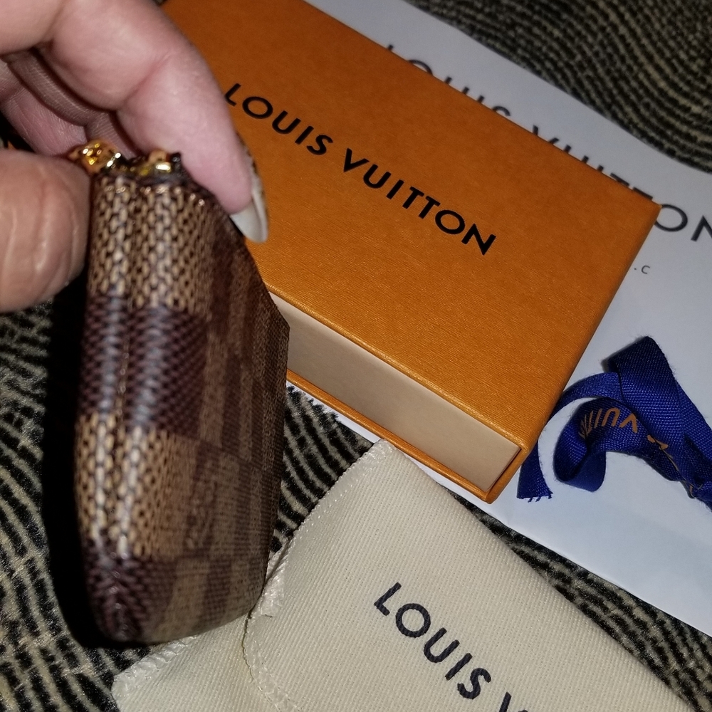 SOLD°•Louis Vuitton Key Pouch - Picture 3 of 3